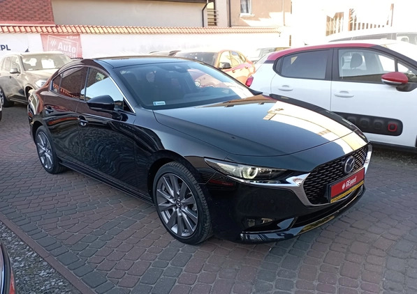 Mazda 3 cena 84900 przebieg: 44000, rok produkcji 2019 z Chełmża małe 352